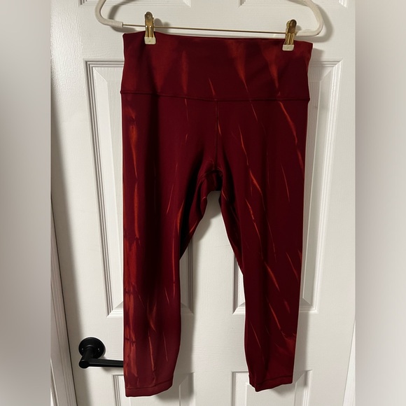 Like New Lululemon Wunder Train 23” Sun Bleached Washed Red Merlot, size 12 - Picture 4 of 9